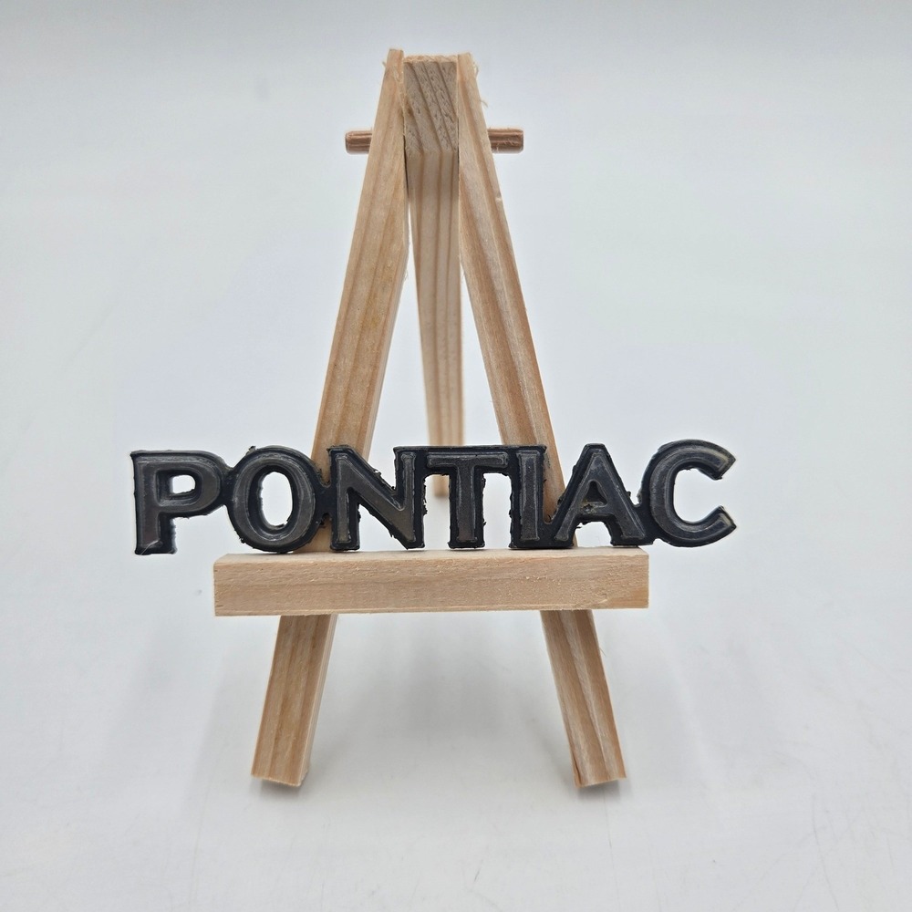 Pontiac Emblem Badge Black Silver Vintage Script Logo Part 490825 L7000